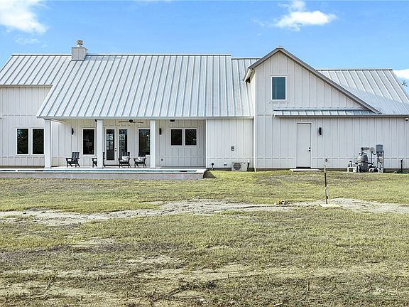 4th image of 4991 Schott Rd