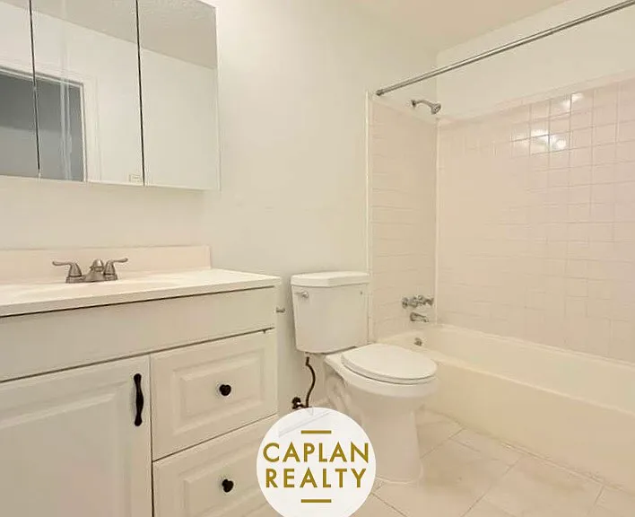 460 Whalley Ave #302 — Photo 10