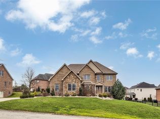 1010 Country Club Rd, Jeannette, PA 15644