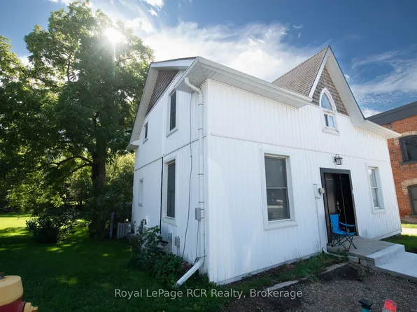 21 Arthur St W #W-a, Minto, ON N0G 1Z0