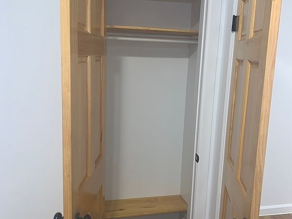 5th image of 375 W 127th St APT 32