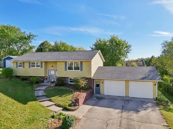 413 Highland AVENUE, Fort Atkinson, WI 53538