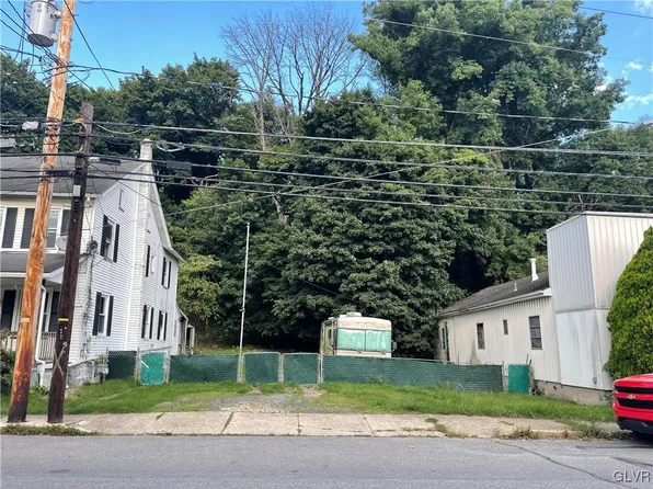 641 S Main St, Bangor, PA 18013