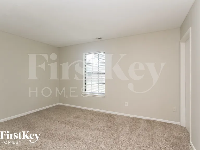 5613 Simmul Ln — Photo 10