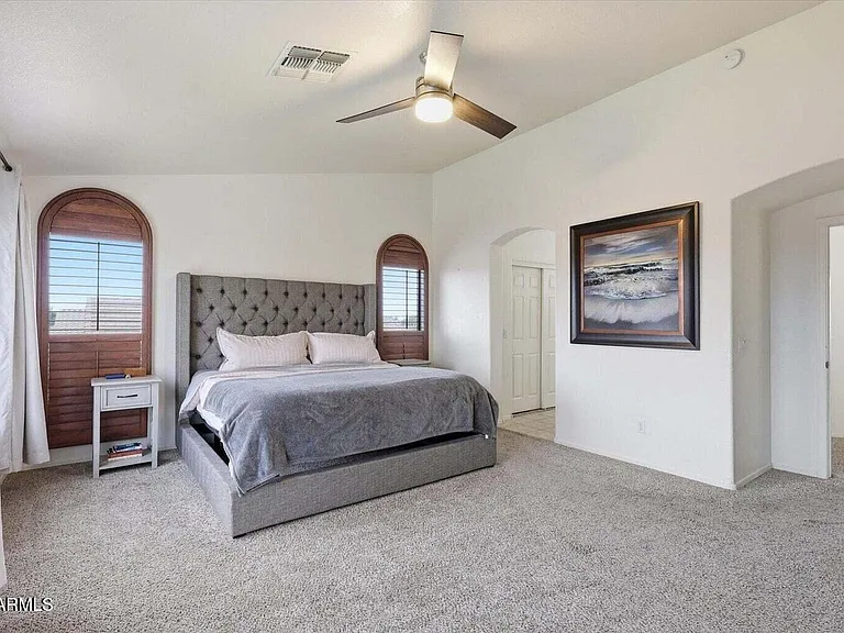 10315 E Idaho Ave — Photo 4