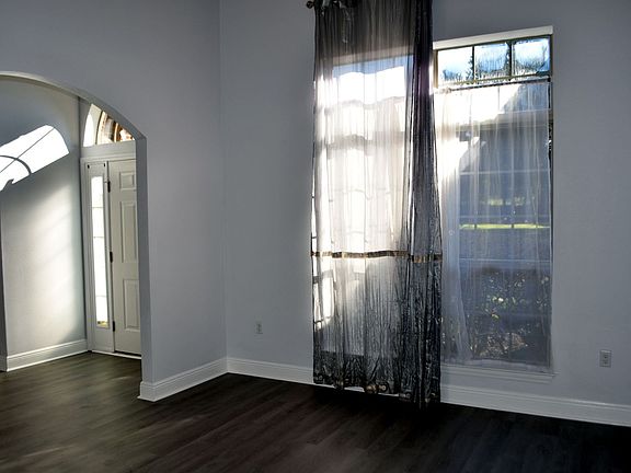 5th image of 474 Mango Ln
