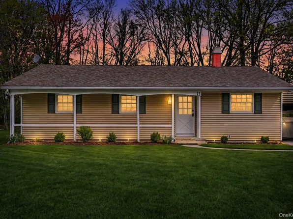 11 Hidden View Drive, Walden, NY 12586