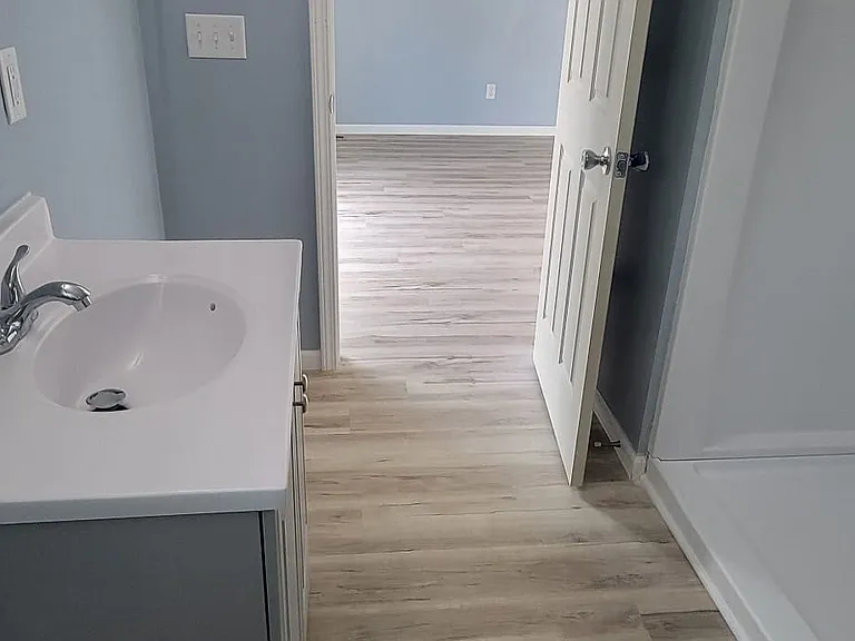 Master's bathroom