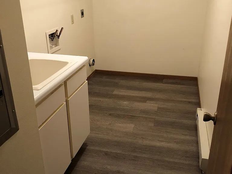4943 Kappus Dr — Photo 11