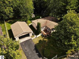 2076 Hiawatha Park, Cadillac, MI 49601