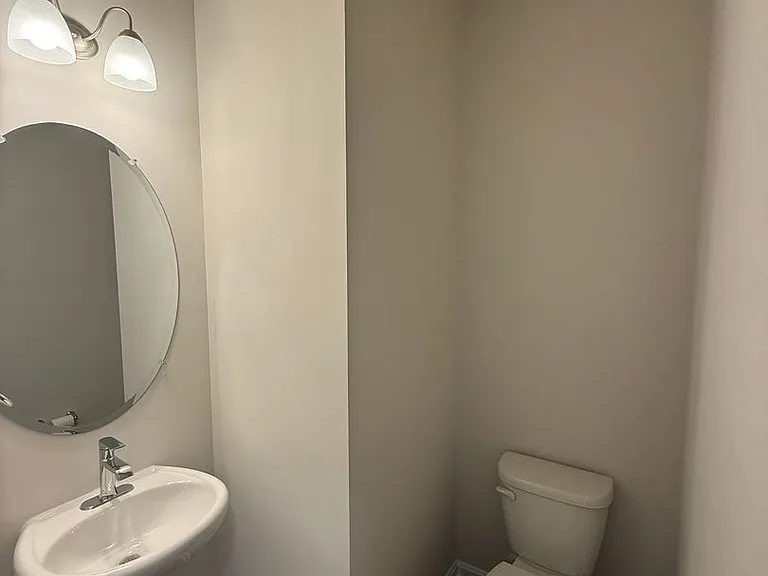 152 Hannock St — Photo 8