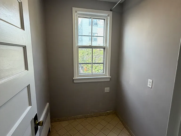 375 Walnut St #1 — Photo 7
