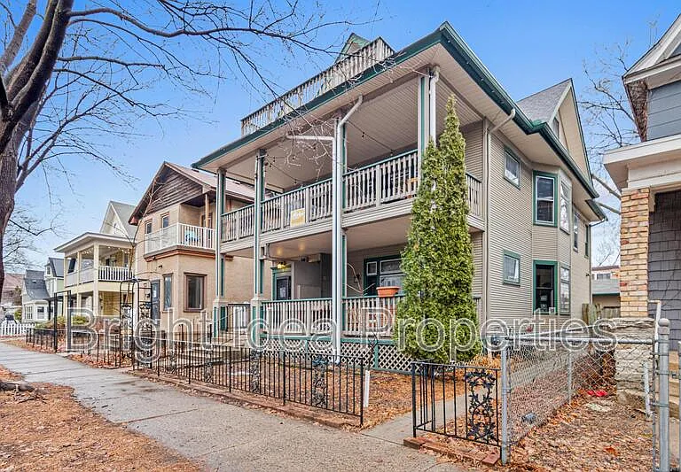 2535 Aldrich Ave S #3 — Photo 17