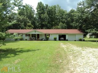 1194 J D Walton Rd, Newnan, GA 30263