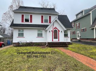 45 Kemphurst Rd, Rochester, NY 14612