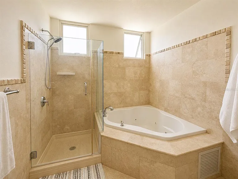 285 Palmas Inn Rd #DEL-5102 — Photo 8