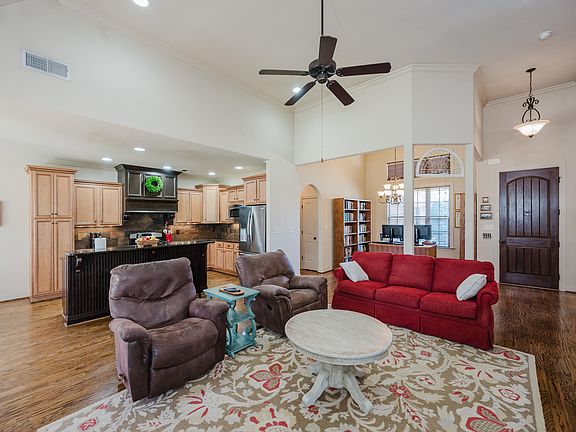 5th image of 303 Strathaven Rd