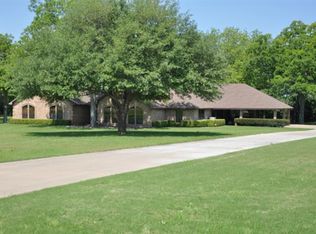 240 Robinson Rd, Combine, TX 75159