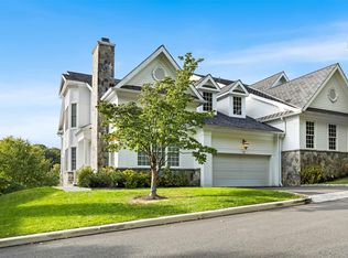 10 Shadow Tree Ln, Briarcliff Manor, NY 10510