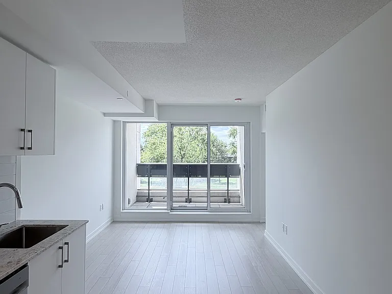 4010 Eglinton Ave W #222 — Photo 4