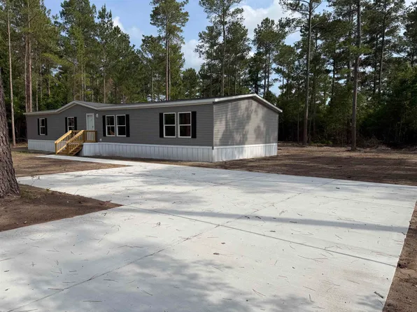 265 Apple Valley Rd., Loris, SC 29569