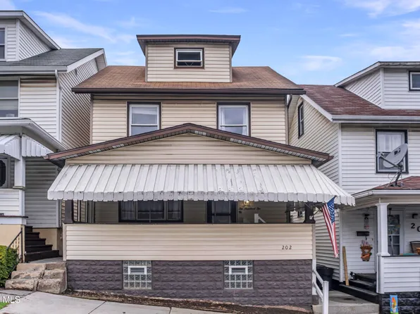 202 Bell Ave, Altoona, PA 16602