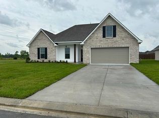 1505 Hamlet Ln, Lake Charles, LA 70611