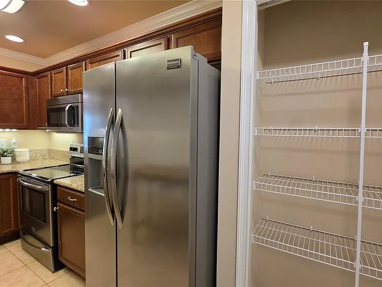 4639 SW 48th Dr #151 — Photo 11
