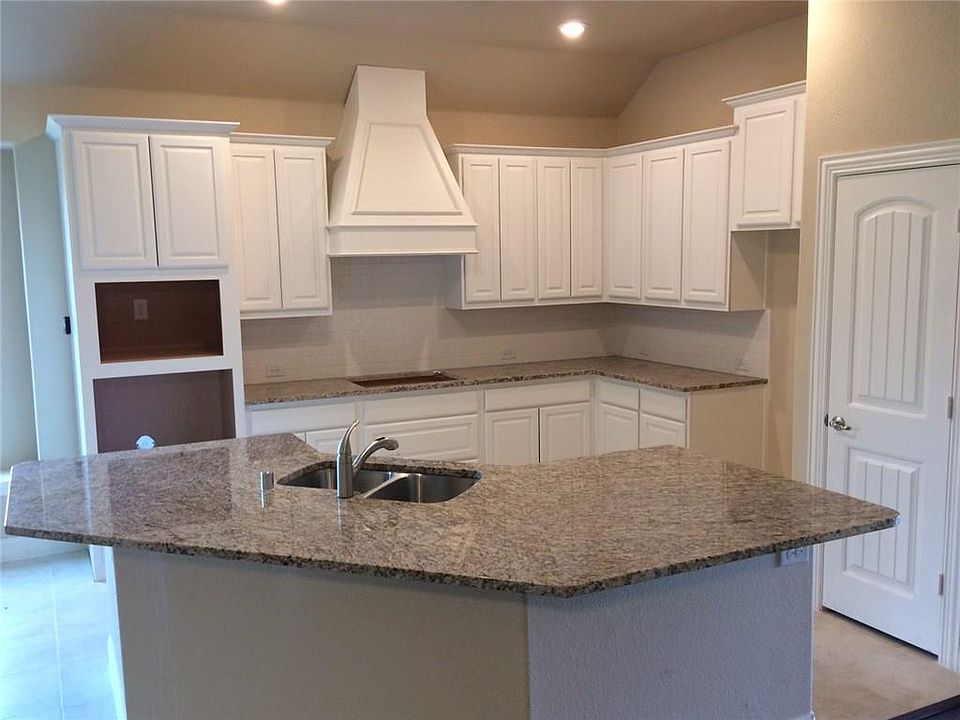 1st image of 1007 Lombard Dr