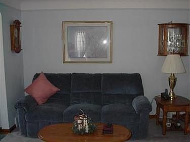3rd image of 6300 Farnsworth Dr