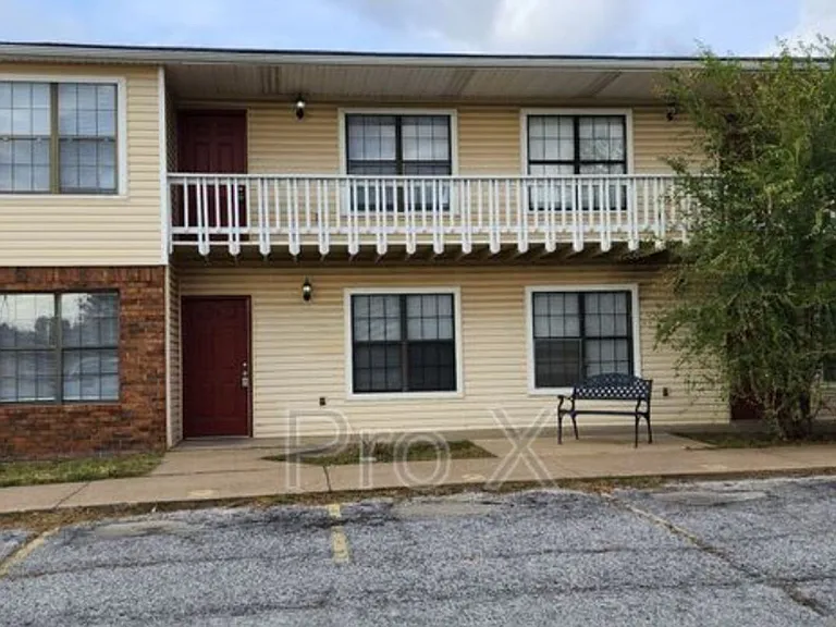 1001 S Saint Louis Ave — Photo 1