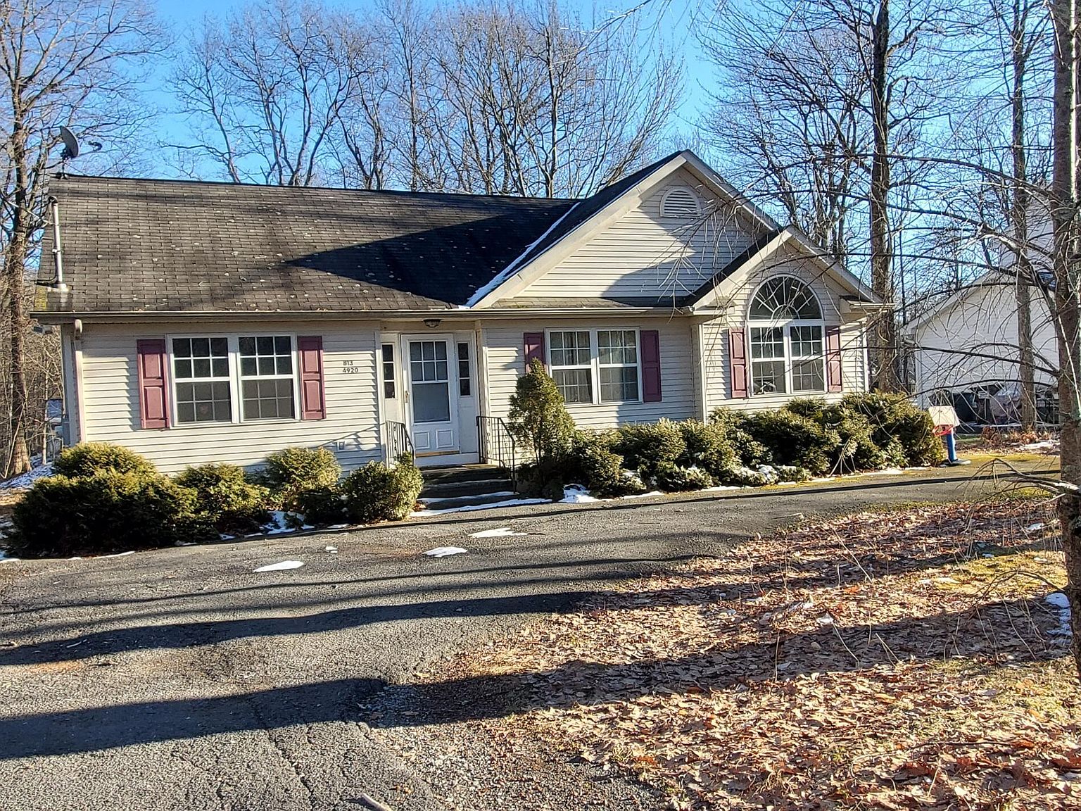 813 Trafalgar Rd, Tobyhanna, PA 18466 Zillow