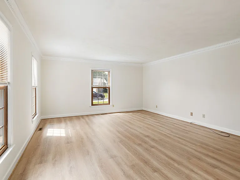 512 Bonsack Ct — Photo 7