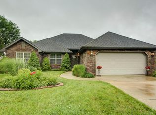 3524 W Oak Run St, Battlefield, MO 65619