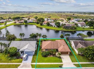 9757 Majorca Pl, Boca Raton, FL 33434