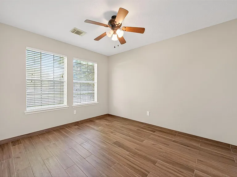3719 Apple Hollow Ln — Photo 15
