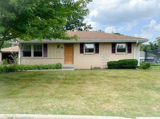 N89W17784 Martin Dr, Menomonee Falls, WI 53051