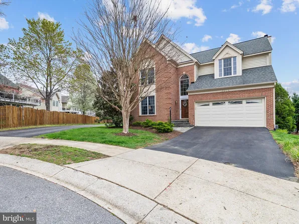 2805 Erics Ct, Crofton, MD 21114