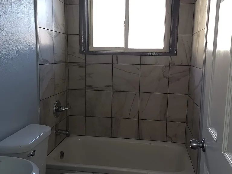 S1572 Lake St — Photo 10