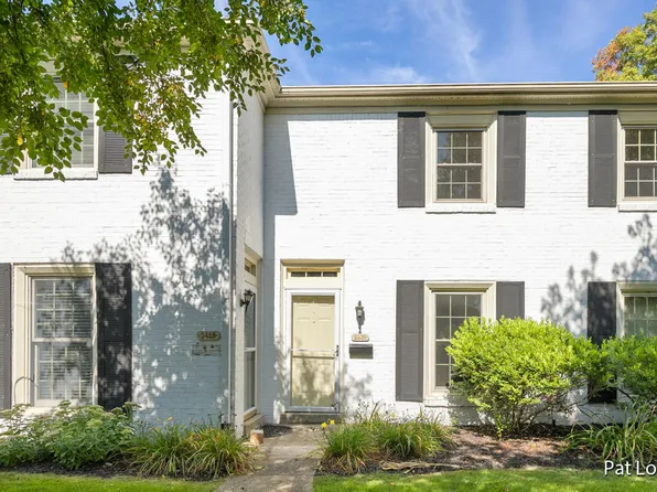 2430 Abbington Dr SE #211, Grand Rapids, MI 49506