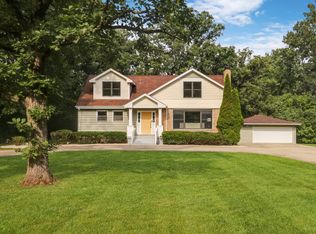 26850 N Longwood Rd, Lake Forest, IL 60045