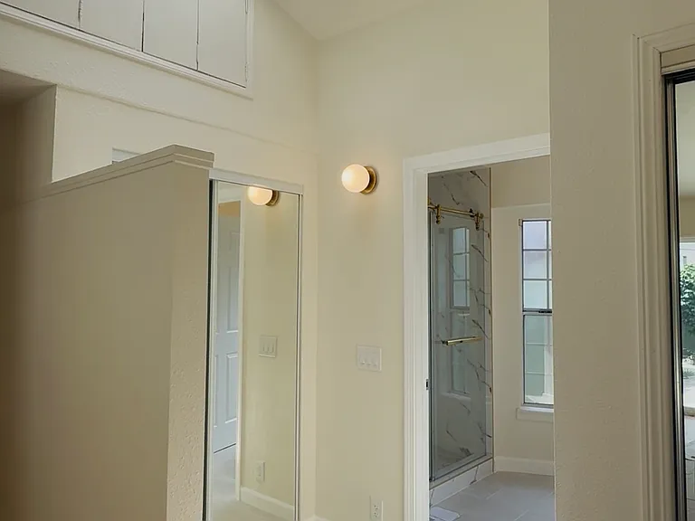2671 Hawthorne Ave #A — Photo 12