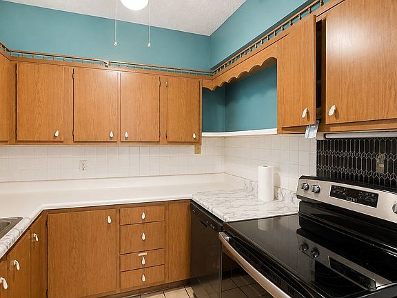 5th image of 508 1/2 Franklin Ave