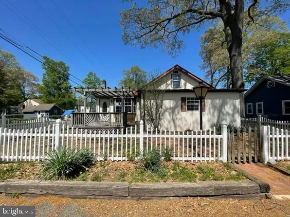 3828 8th St, North Beach, MD 20714