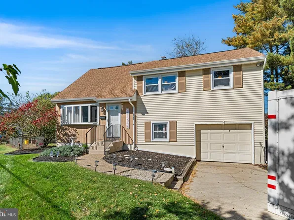 1 Rondon Ave, Berlin, NJ 08009