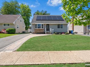 71 Wingra Ave, Rutherford, NJ 07070