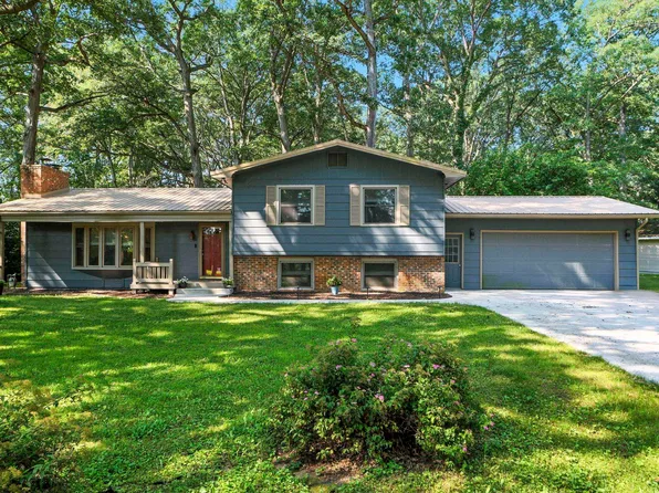 2455 N Shady Ct, Warsaw, IN 46582