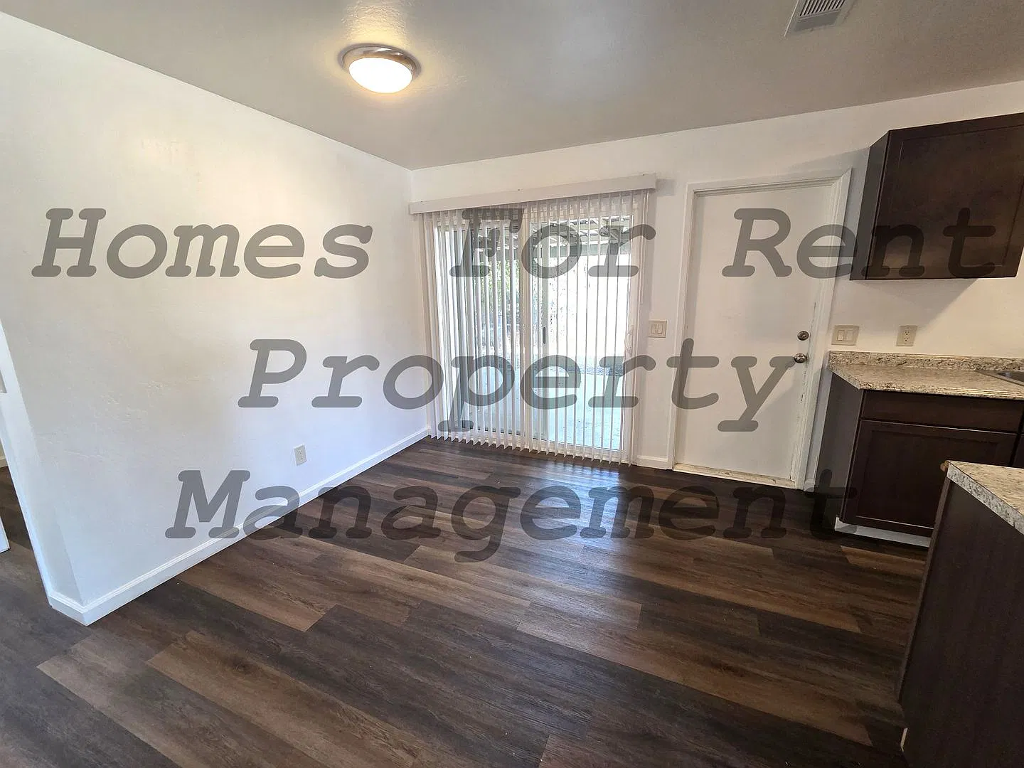 Remodeled 4 Bedroom 2 Bath Home — Photo 4