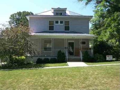 315 W 3rd St, Wayne, NE, 68787