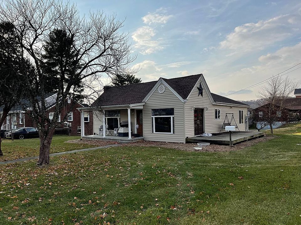 1st image of 1300 Tremont Ave